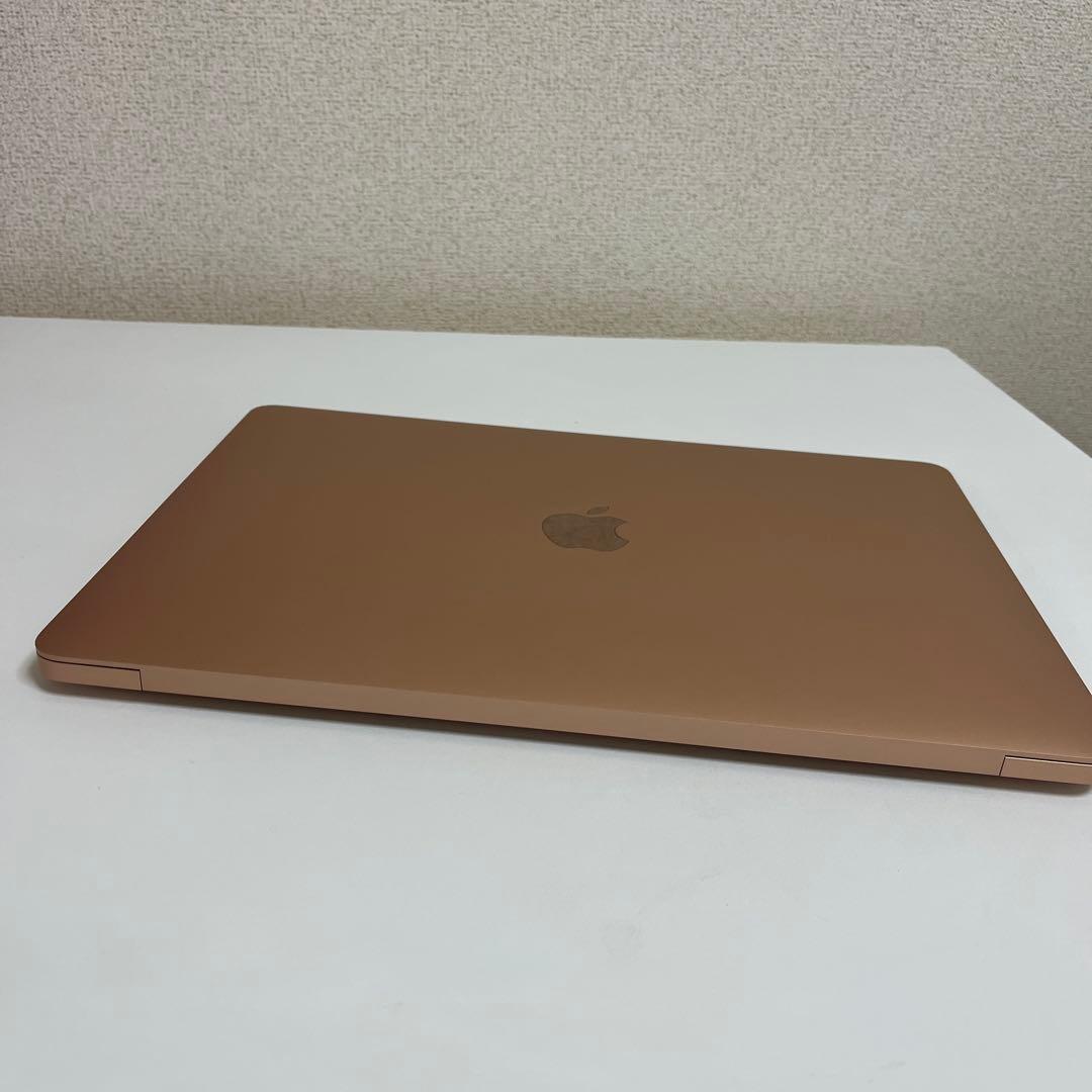 オフホワイトMacBook Air/M1/13インチ/8GB/256GB