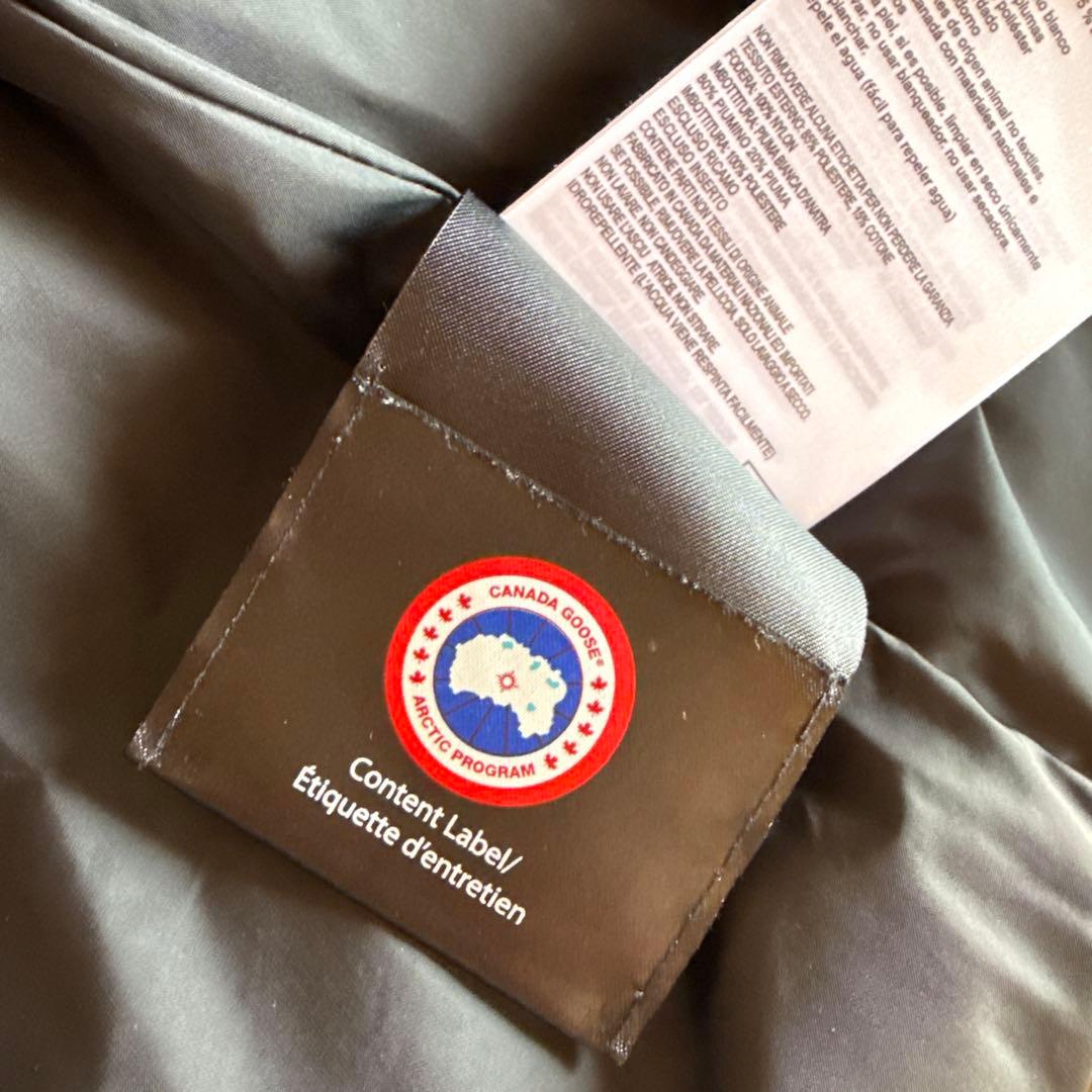   ホワイトダウンジャケット