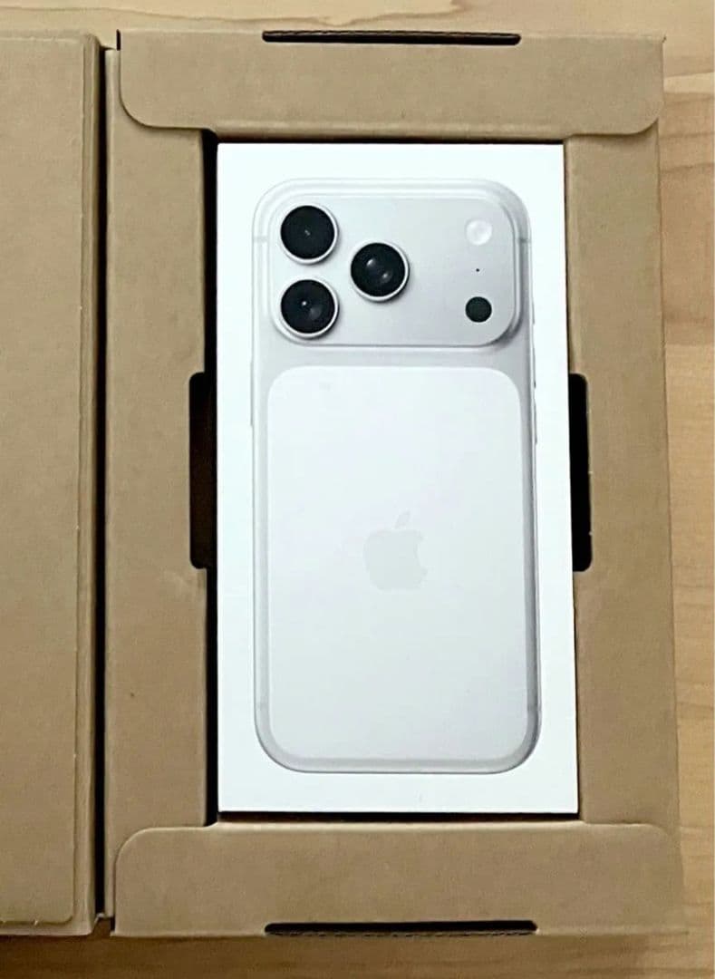 新品未開封 iPhone17ProMax 256GB SIMフリー シルバー