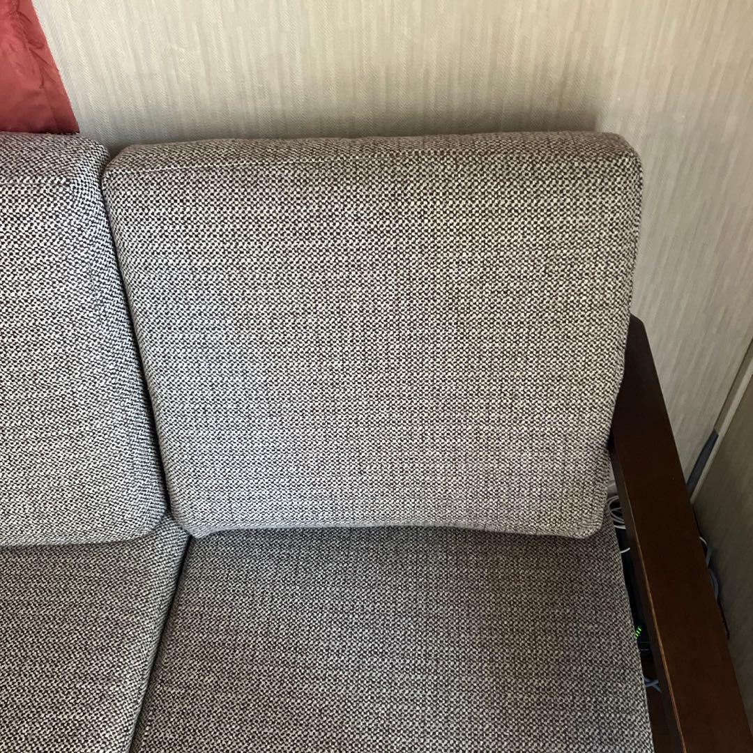 ニトリ、3人掛け布張りソファ