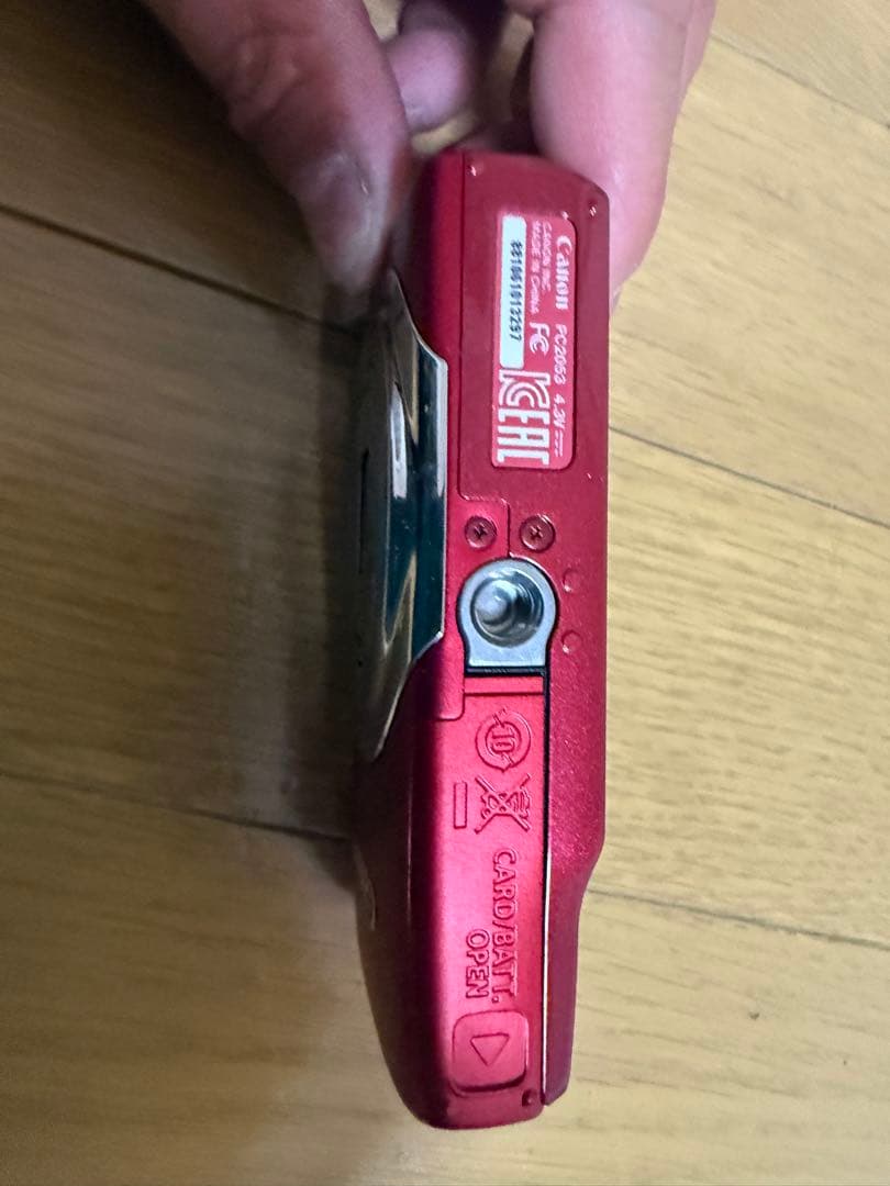 Canon IXY 130 レッド 本体とバッテリー