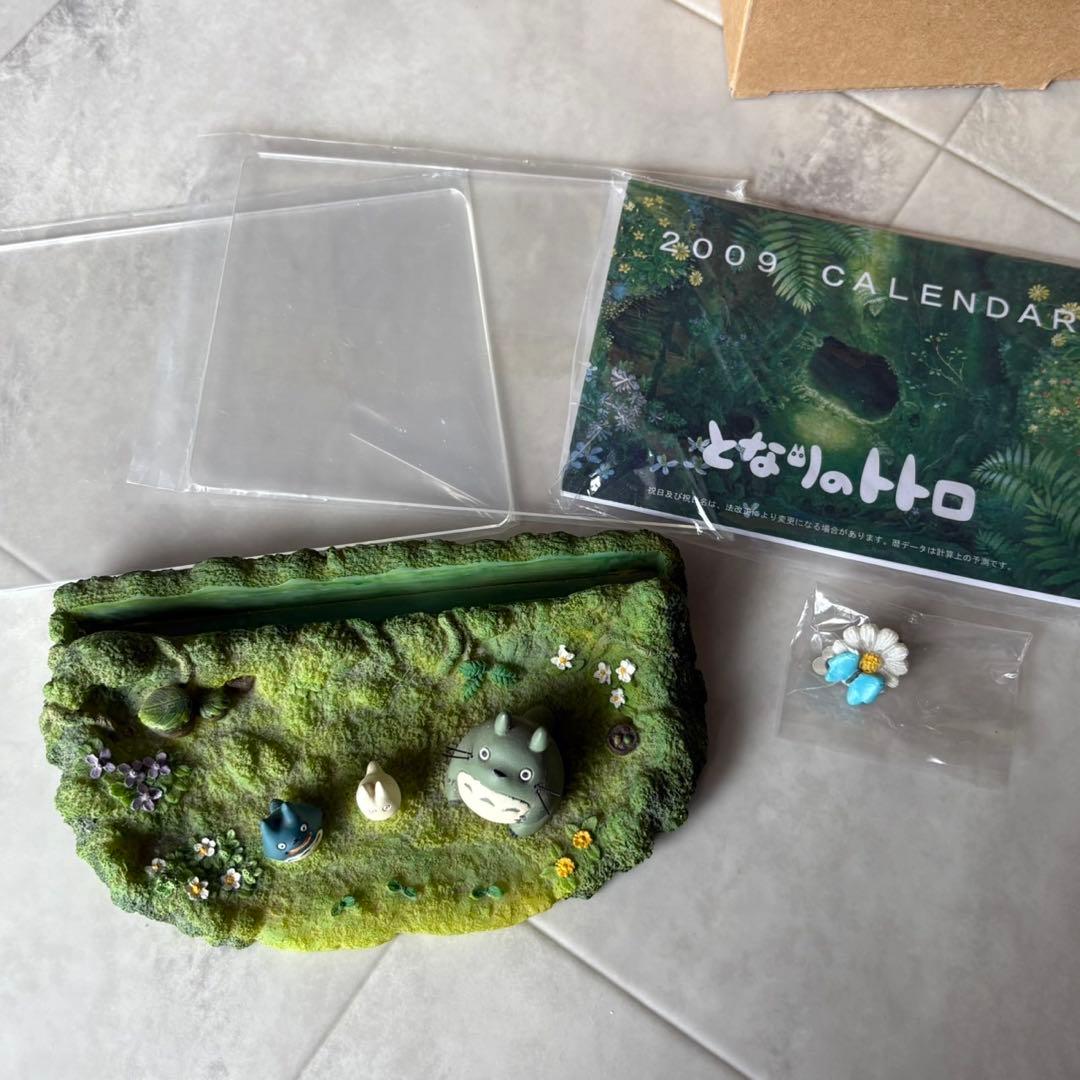 入手困難　スタジオジブリ　となりのトトロ　カレンダー　スタンド　置物　フィギュア