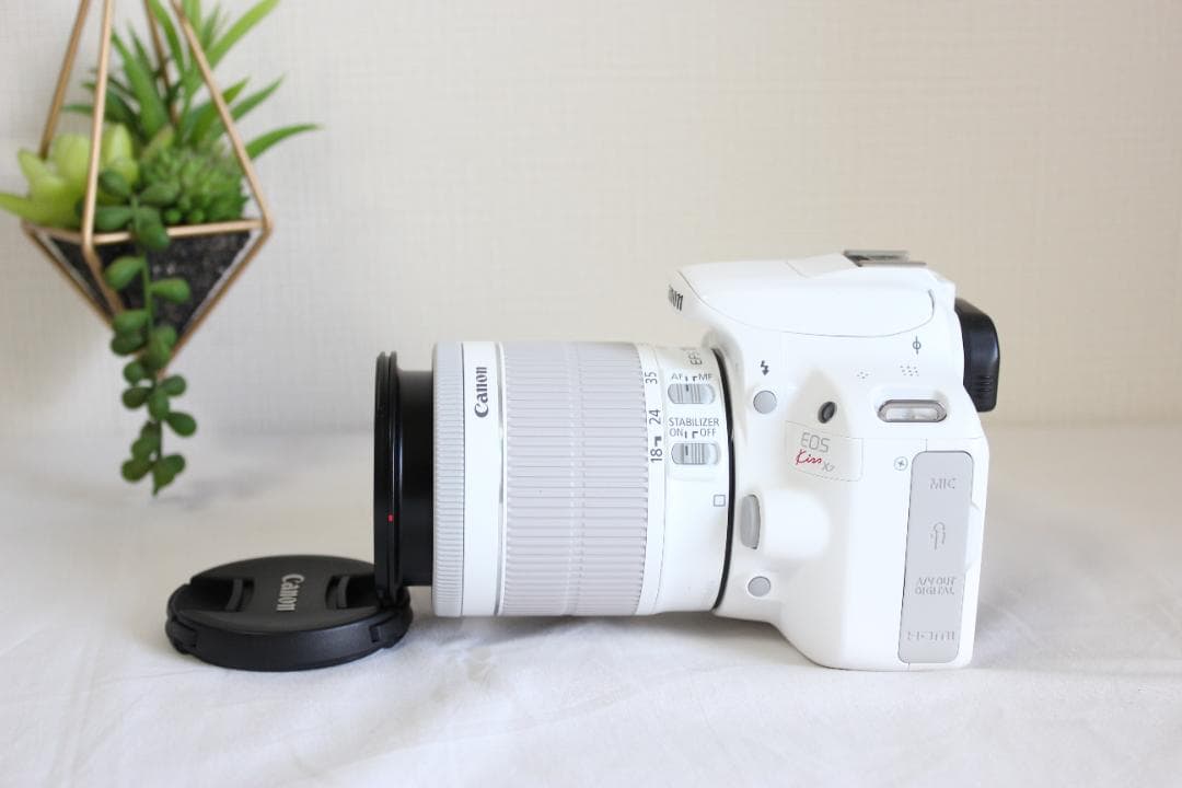 ペジュCanon Kiss X7 ホワイト 標準ズームセット