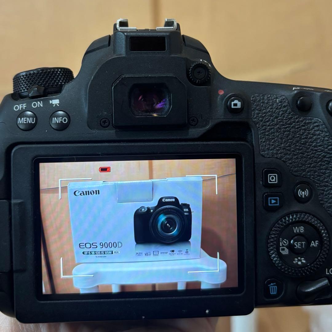 EOS 9000d 18-135 レンズキット　フルセット