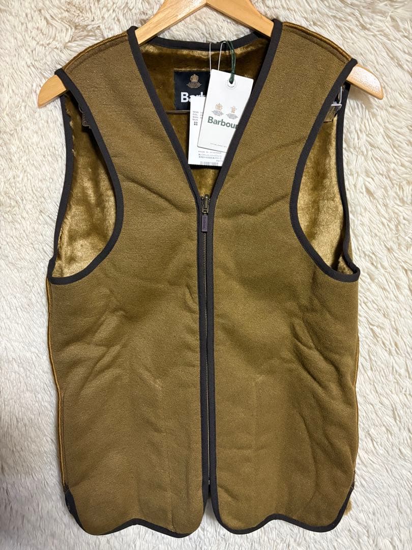 新品 タグ付きBarbour ブラウン　ファーライナー インナーベスト 40