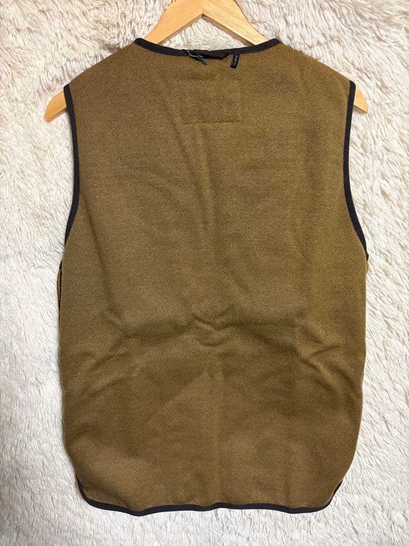 新品 タグ付きBarbour ブラウン　ファーライナー インナーベスト 40