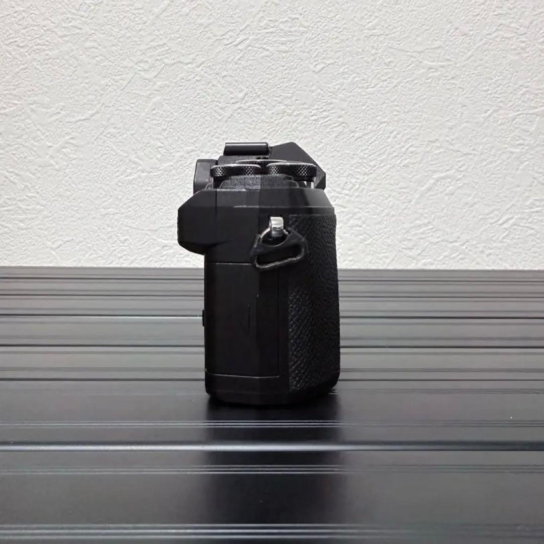 OM-D E-M5 Mark III ボディ ブラック