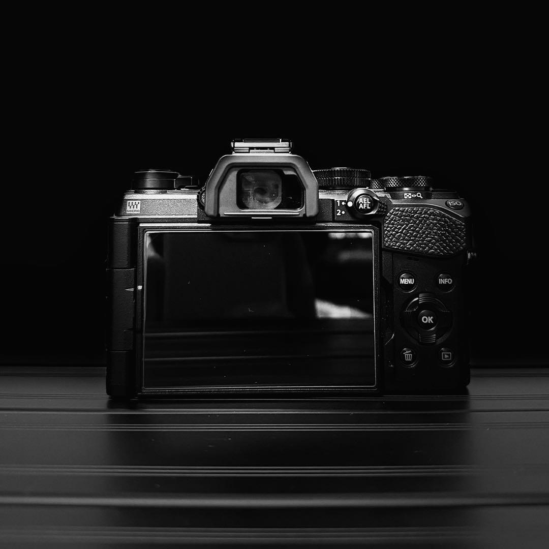 OM-D E-M5 Mark III ボディ ブラック
