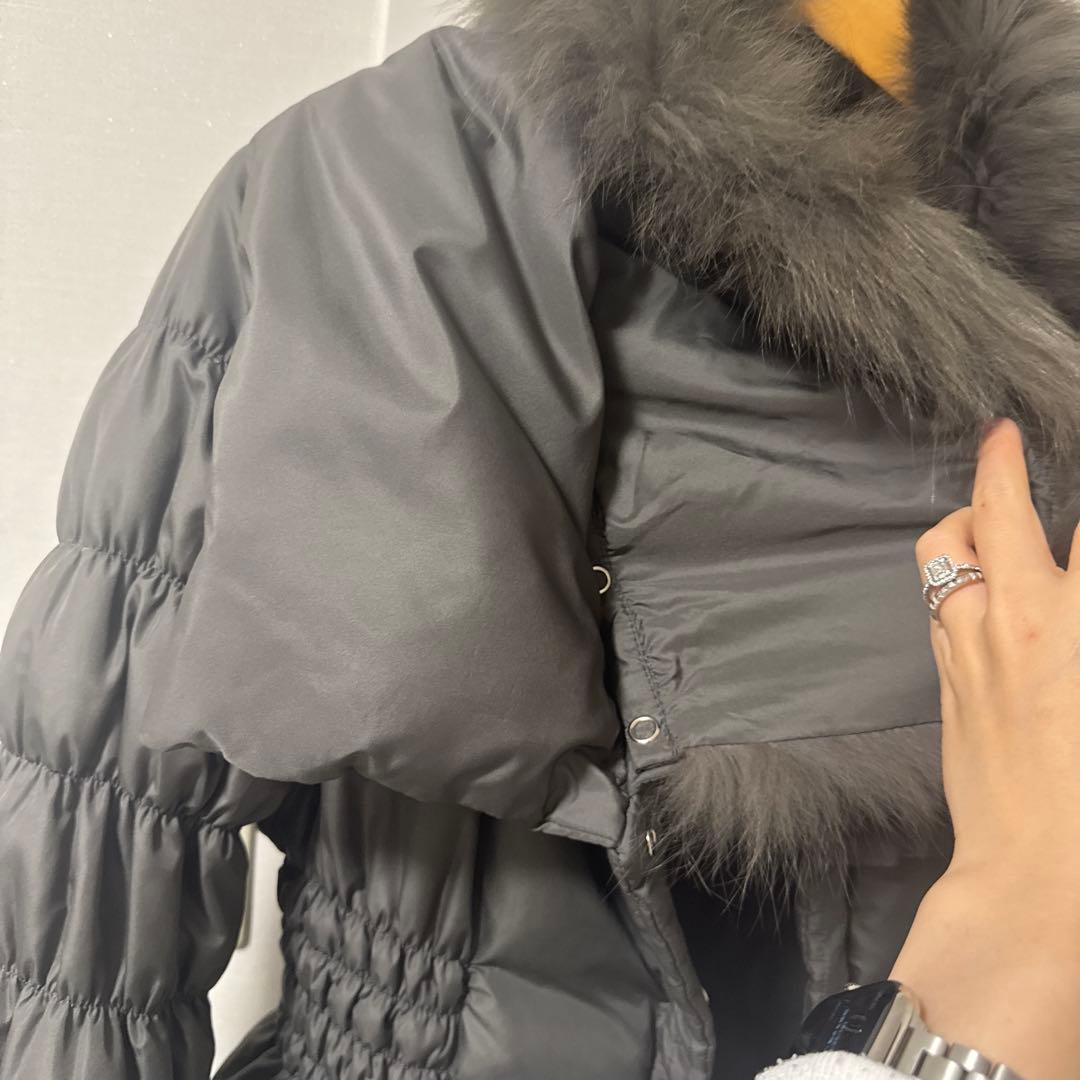 グレーショートダウンジャケット（ファー付き）