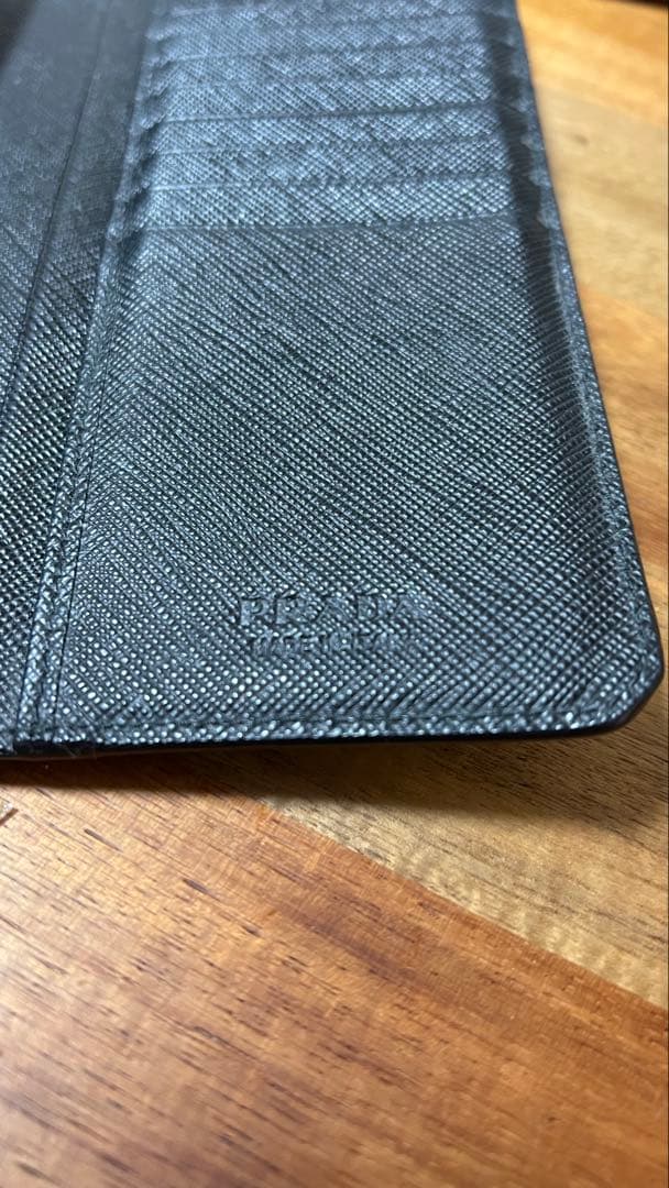 ク*ー様 PRADA ブラックレザー 長財布