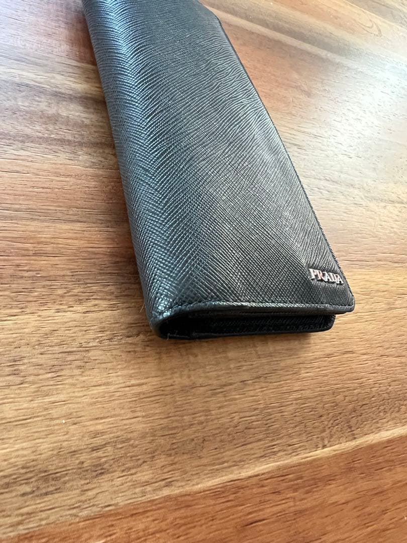 ク*ー様 PRADA ブラックレザー 長財布