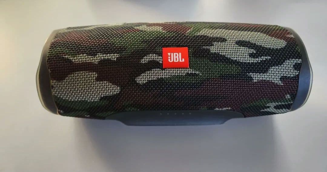 JBL Charge 4 迷彩スピーカー 中古