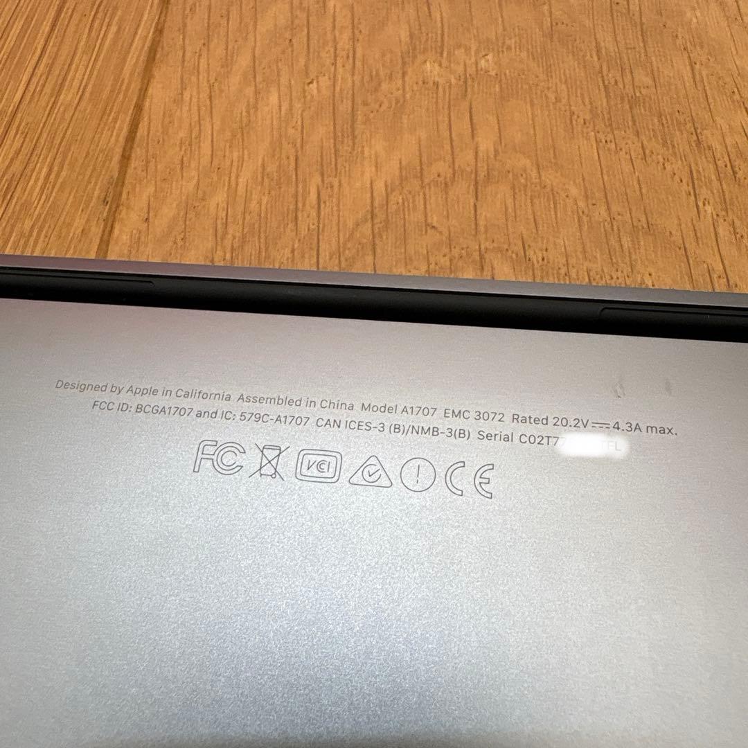 MacBook Pro 15インチ2016 Touch Bar i716GB