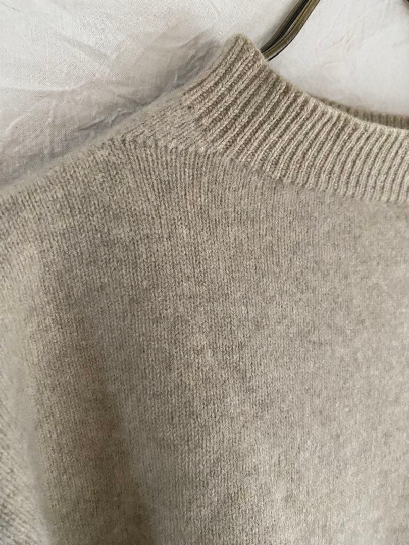 N〜さま　えみおわす　ウルグアイウールセーター