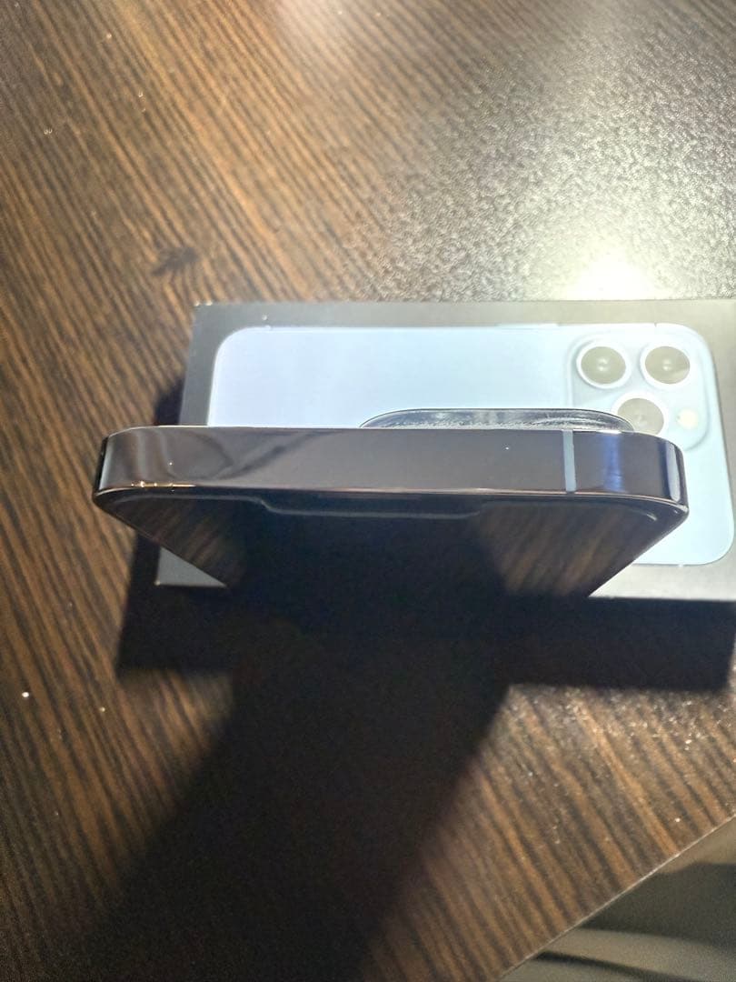 美品 iPhone13Pro 512GB SIMフリー　シエラブルー