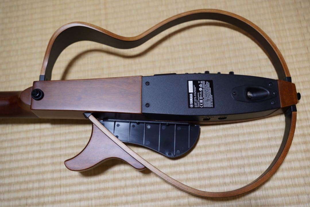 ヤマハ　サイレントギター　SLG200S/NT