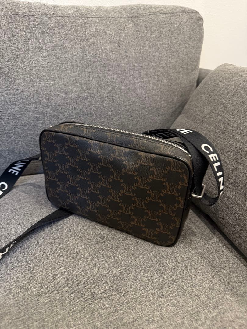 《りる》CELINE メッセンジャーバッグ ブラック