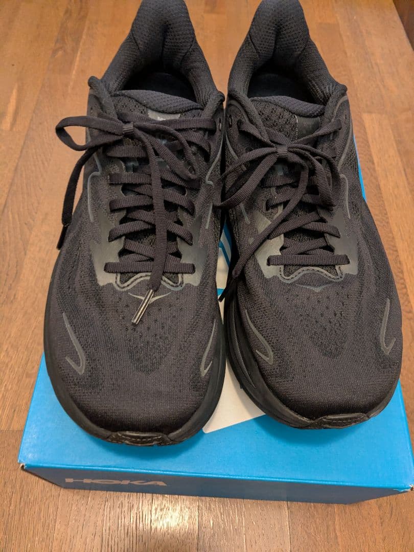 HOKAクリフトン10 ワイド　27.5センチ