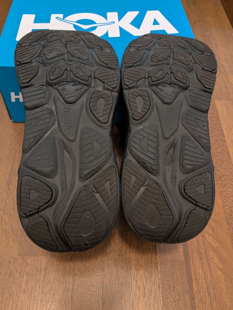 HOKAクリフトン10 ワイド　27.5センチ