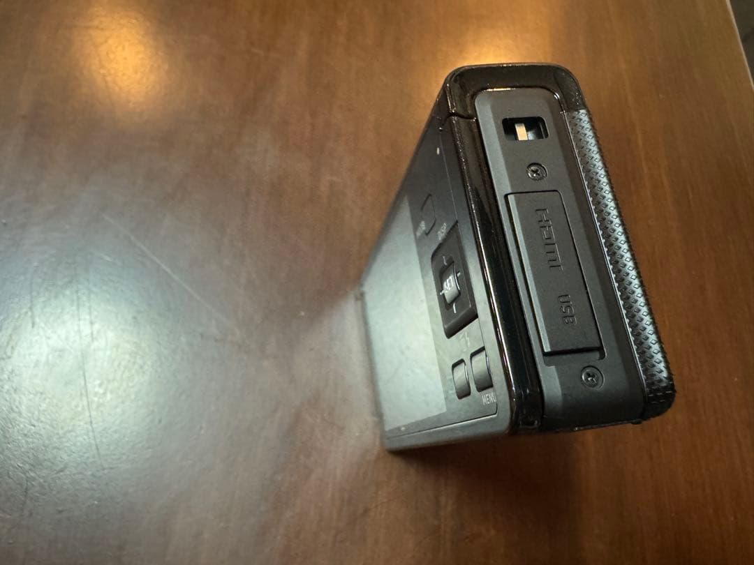 EXILIM石川遼プロのスイングムービー内蔵 ゴルファー向けハイスピードカメラ