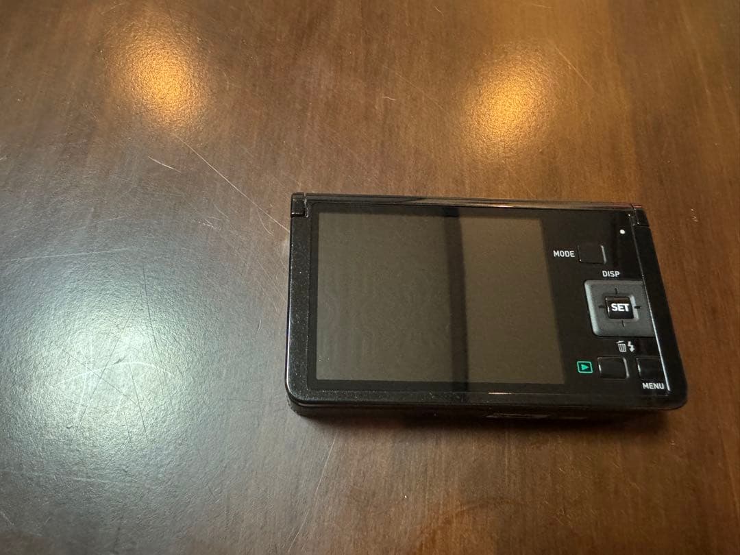 EXILIM石川遼プロのスイングムービー内蔵 ゴルファー向けハイスピードカメラ