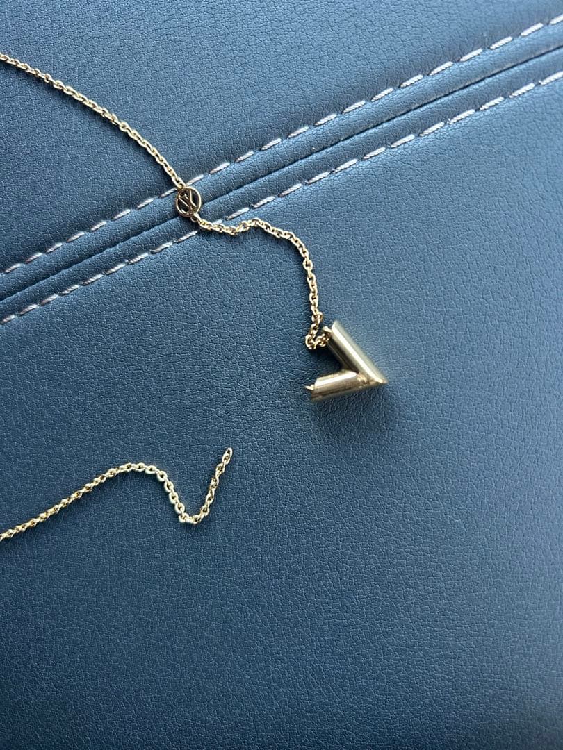 ルイヴィトンネックレス