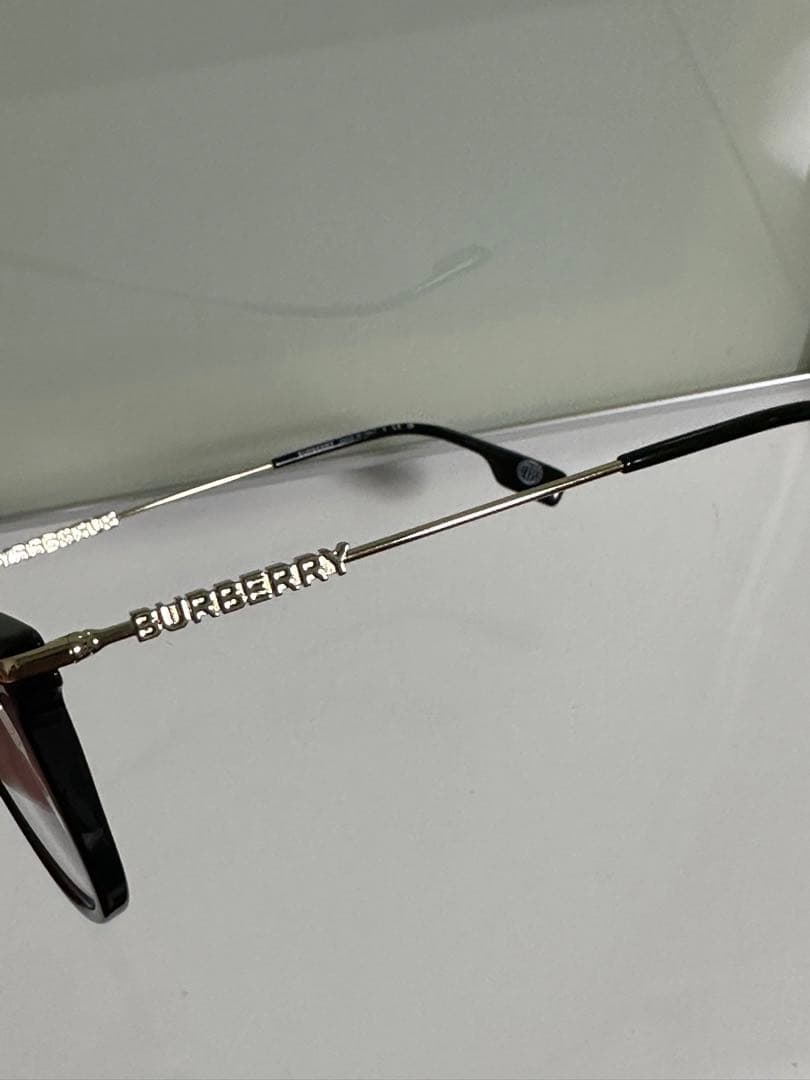〈BURBERRY〉ラウンド型 メガネ