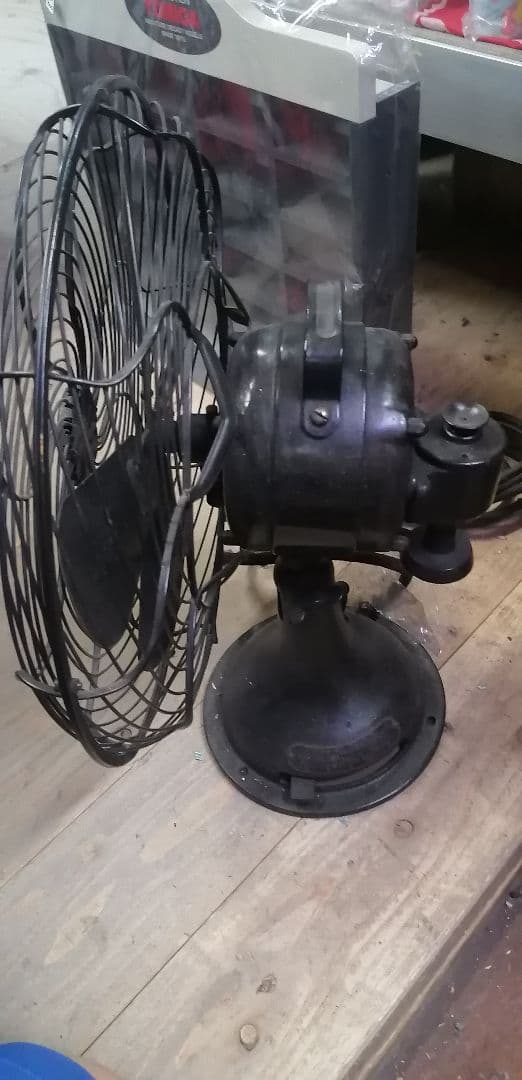 金属製 卓上扇風機 4枚羽根