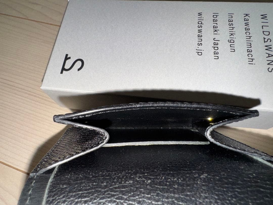 WILD SWANS タング　リザード　ブラック