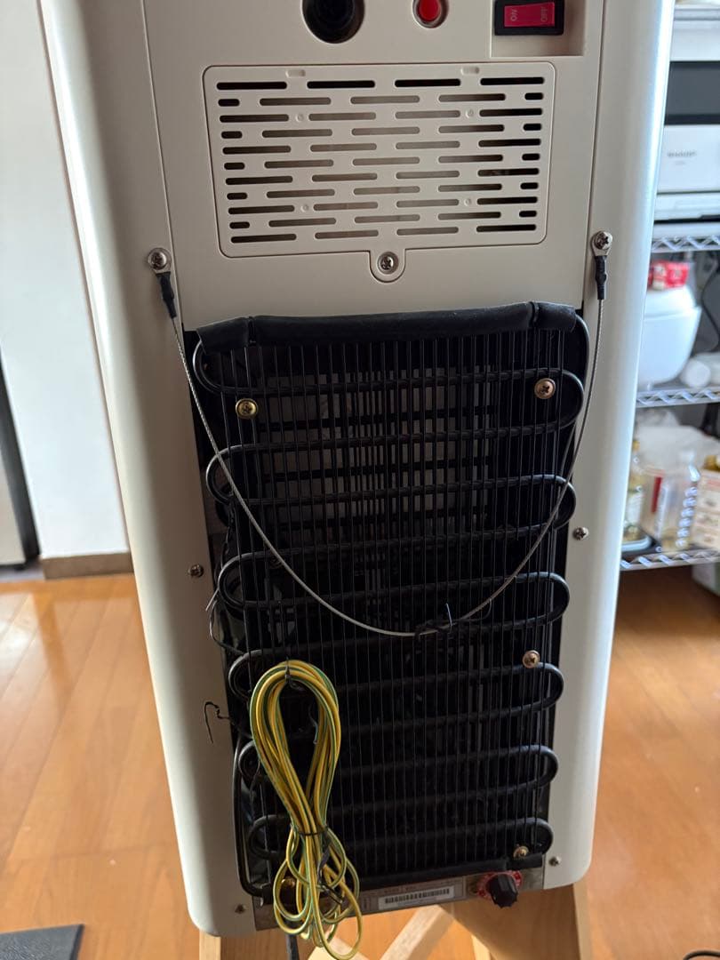 ※マーリン　　アマダナホワイトウォーターサーバー 木製スタンド