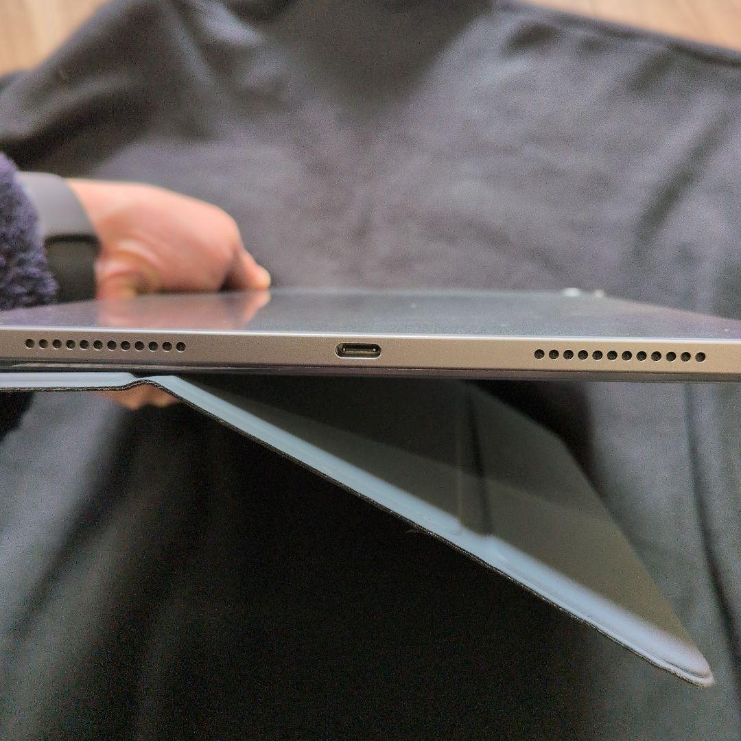 ​【美品】iPad Air (第5世代) 64GB Wi-Fiモデル 豪華セット