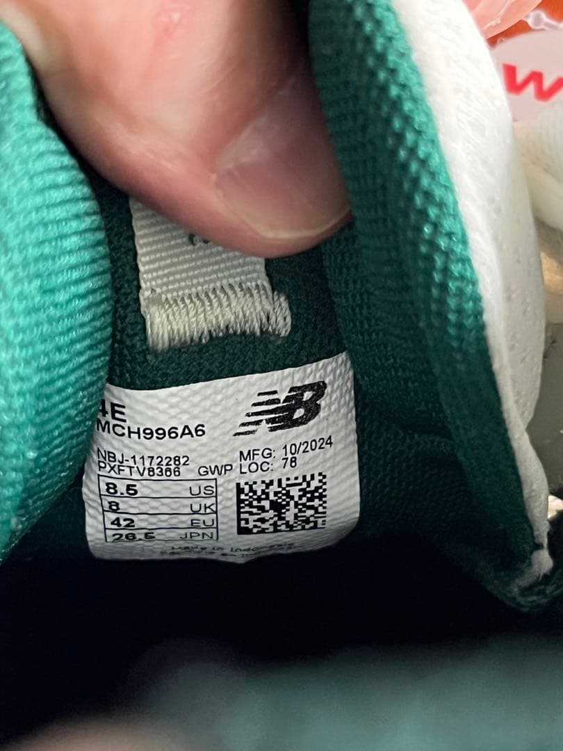 【未使用・タグ付き】New Balance 996 ワイド４E テニスシューズ