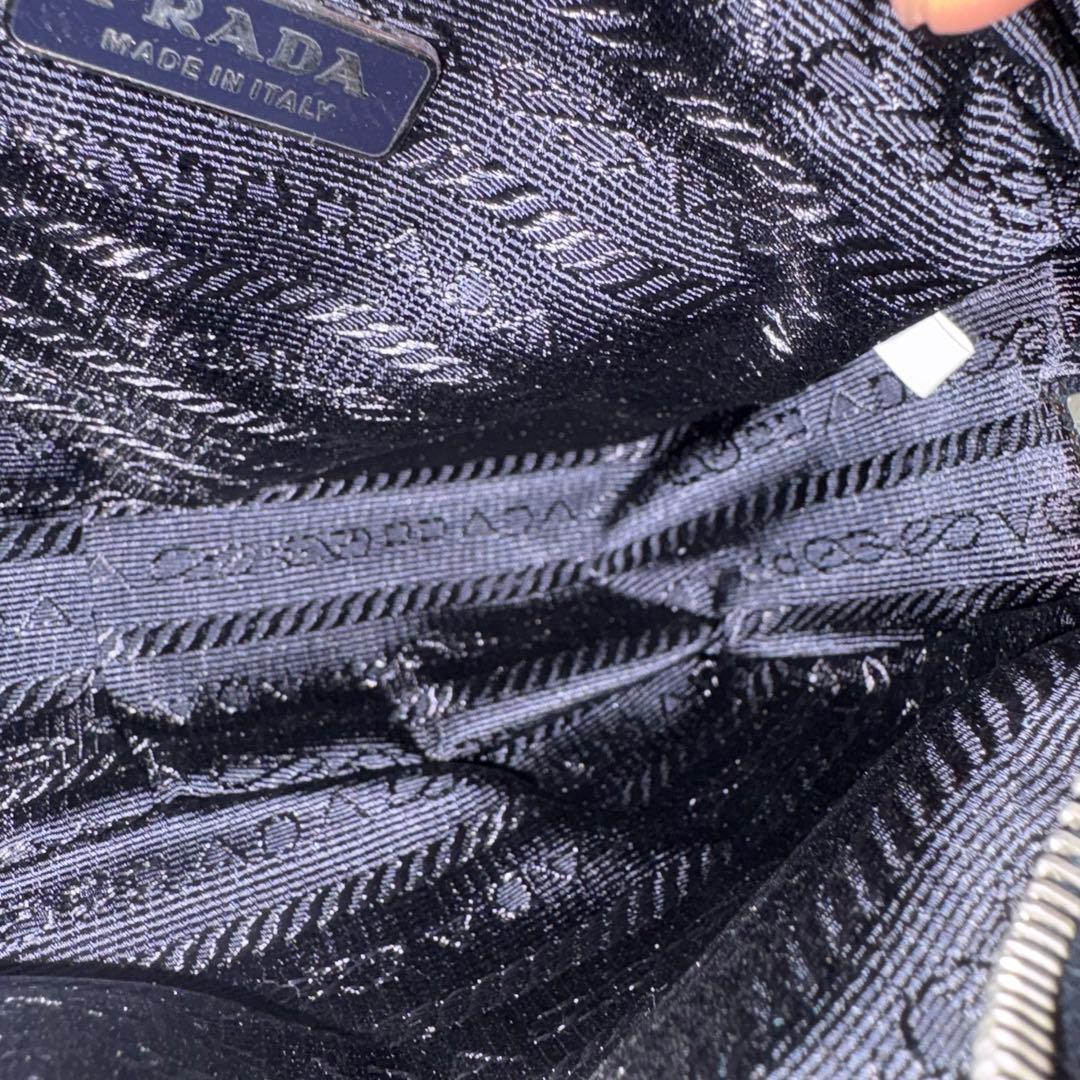 P*e様 PRADA ネイビー ナイロンポーチ　プラダ　【鑑定済み】