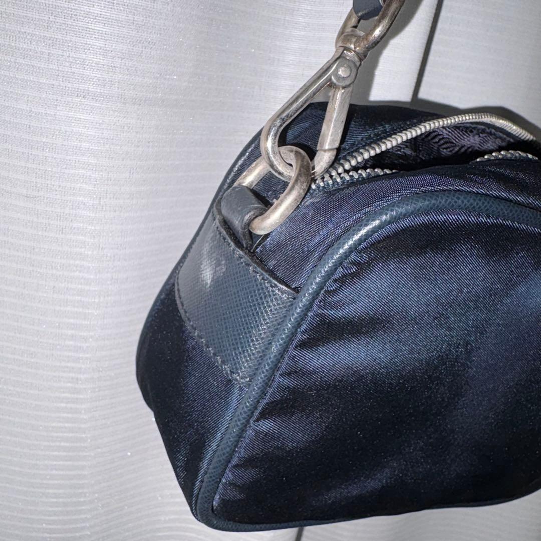P*e様 PRADA ネイビー ナイロンポーチ　プラダ　【鑑定済み】
