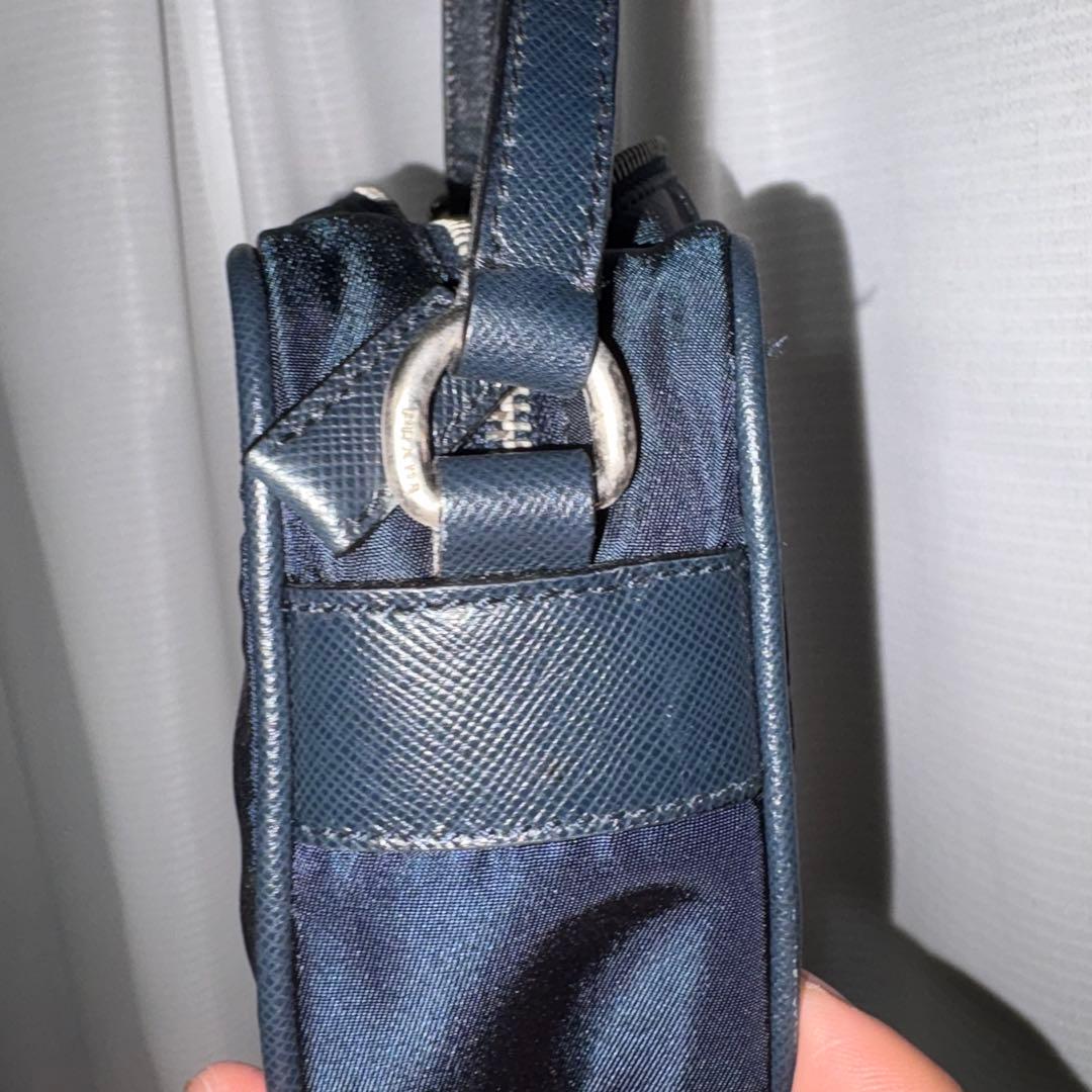P*e様 PRADA ネイビー ナイロンポーチ　プラダ　【鑑定済み】