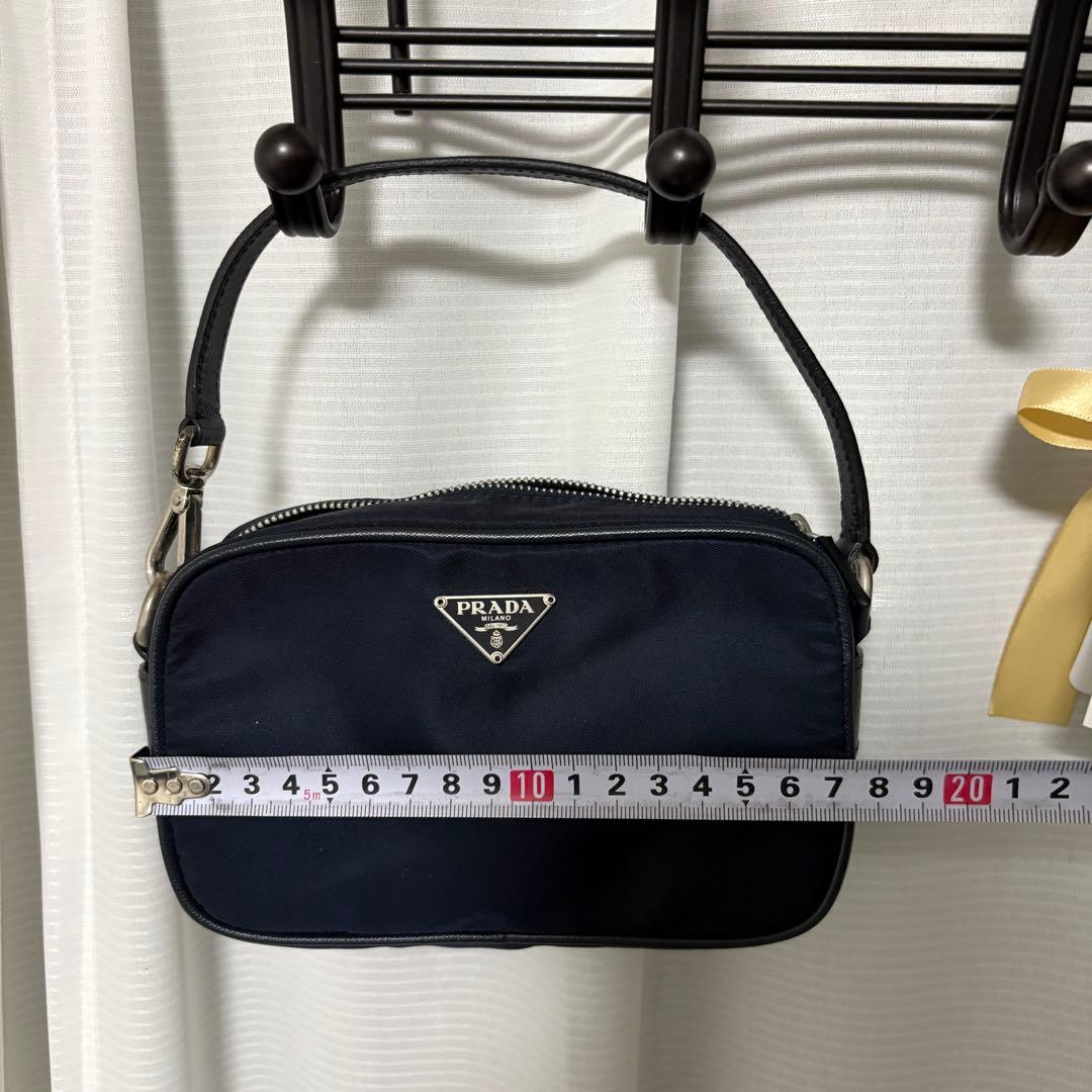 P*e様 PRADA ネイビー ナイロンポーチ　プラダ　【鑑定済み】