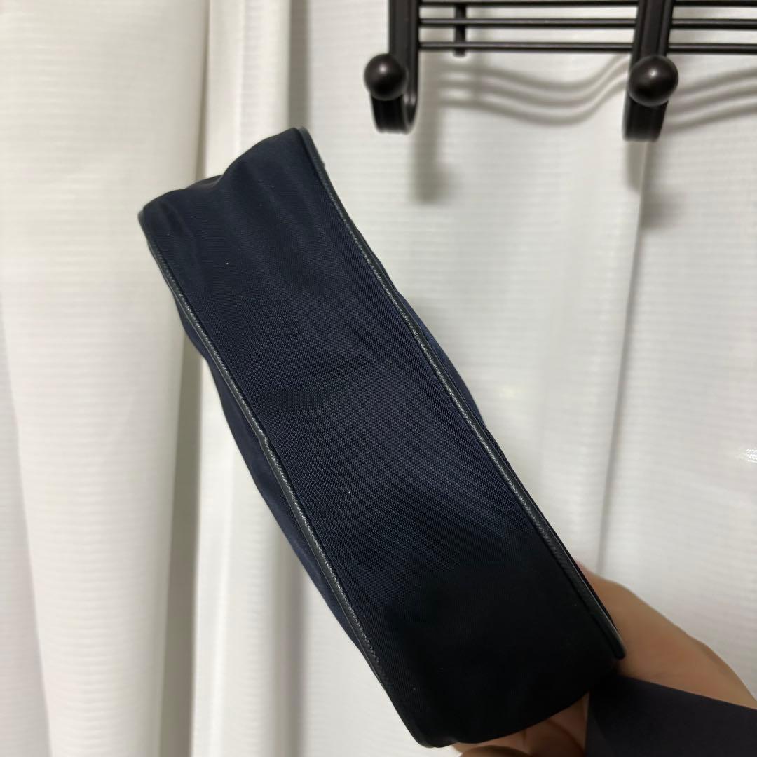 P*e様 PRADA ネイビー ナイロンポーチ　プラダ　【鑑定済み】