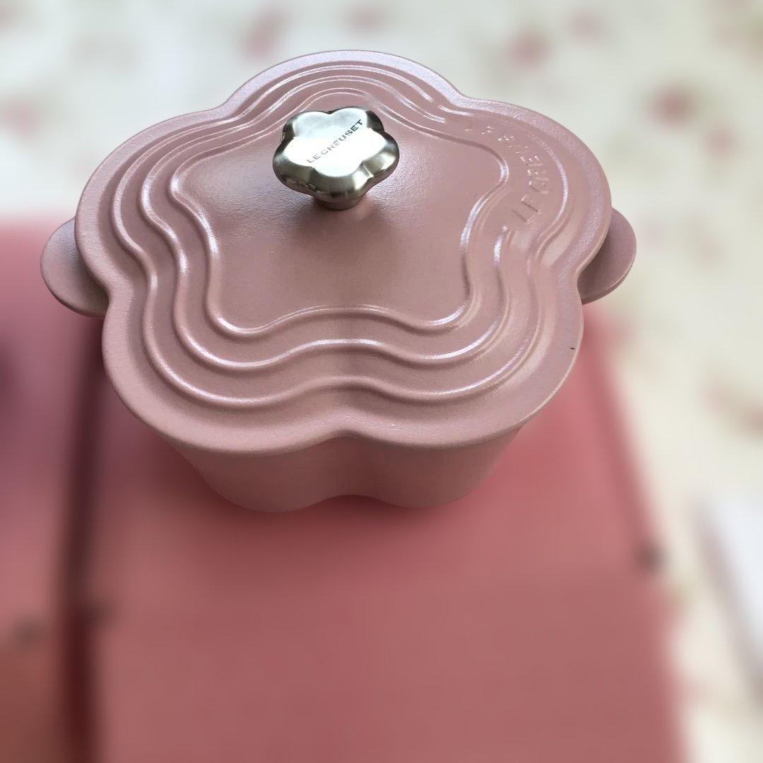 ル・クルーゼ　まとめ売り　鍋　2個 ココットフルール フラワー　限定