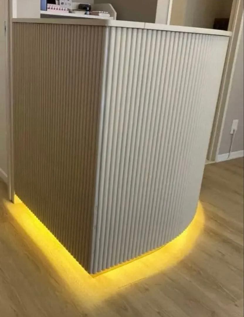 ホワイト LED照明付きカウンターテーブル