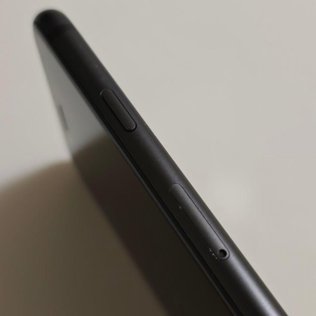 【美品】Apple　iPhone8　64gb グレイ　ブラック　バッテリー94%