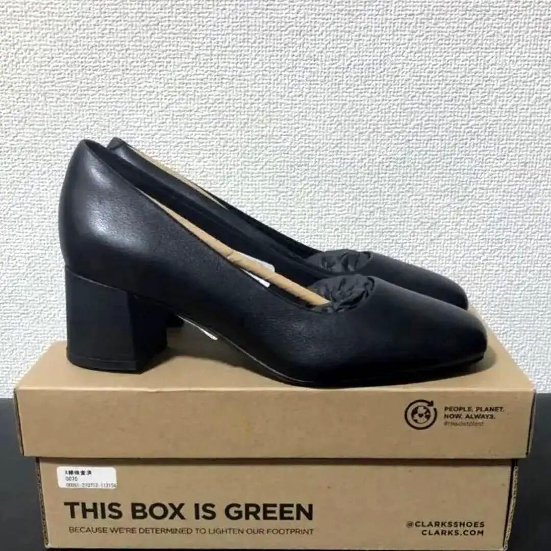 新品✧Clarks 本革レザー プレーンパンプス【フォーマル・就活もOK◎】