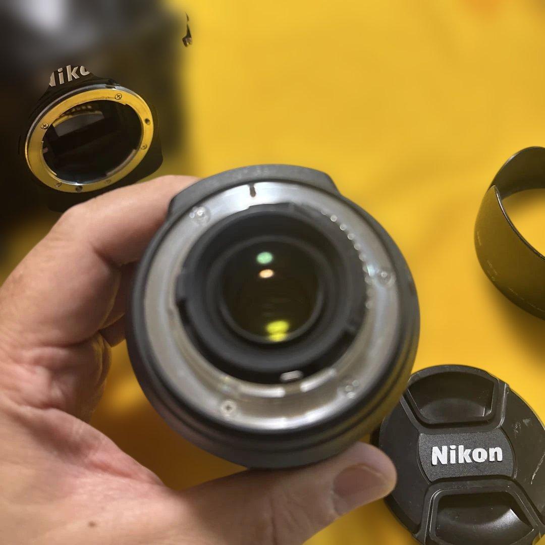 Nikon D200 デジタル一眼レフカメラ　ショット数12000以下