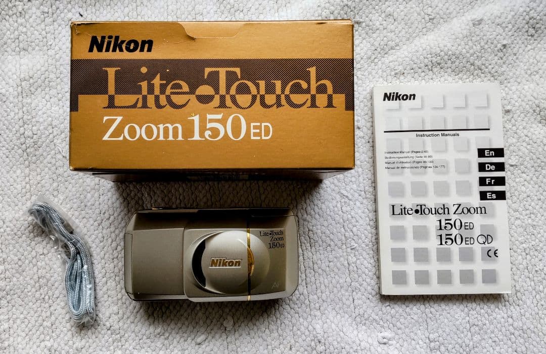 Nikon LiteTouch Zoom 150ED フィルムカメラ