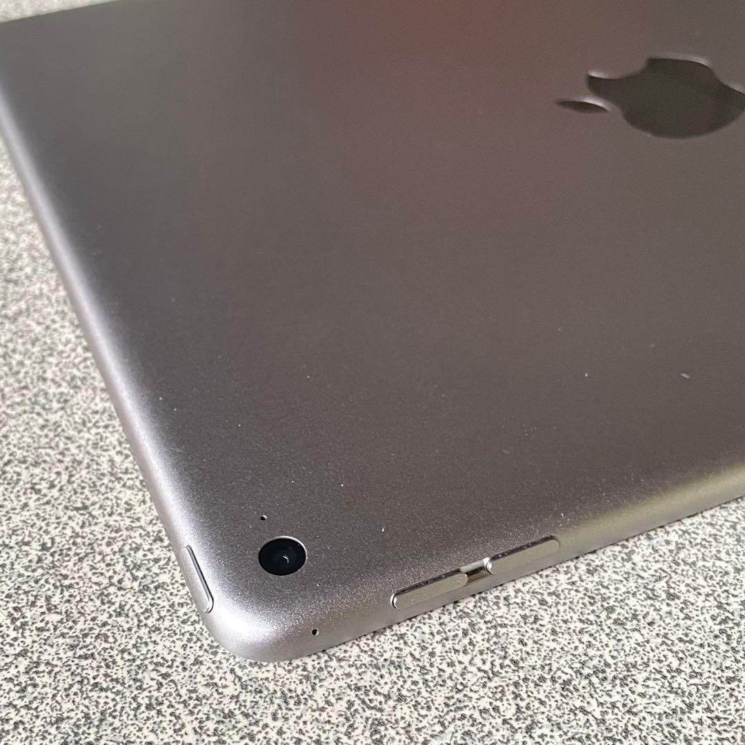 送無料F11 iPad Air 第2世代 スペースグレイ 128GB Wi-Fi