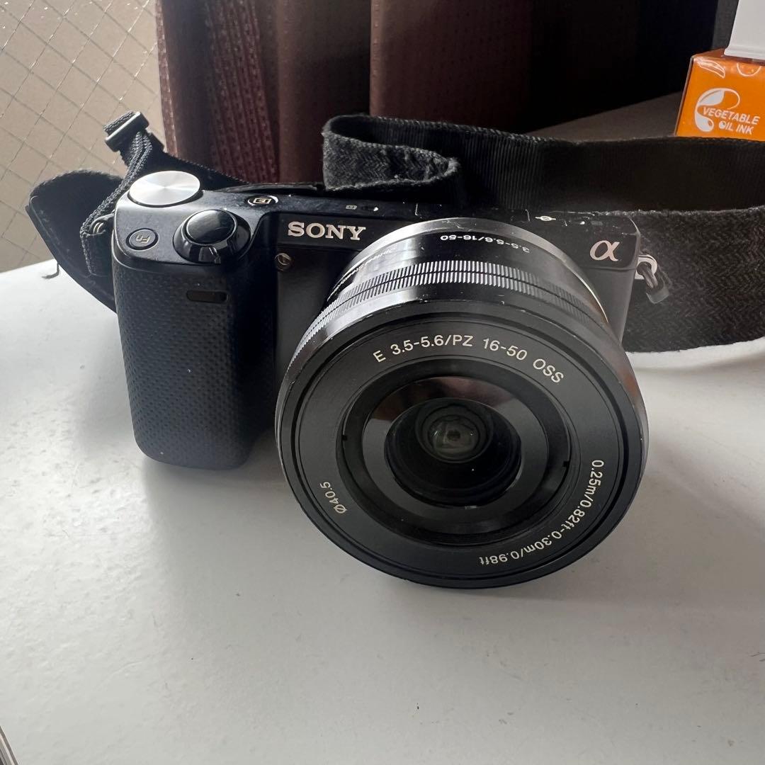 SONY α NEX-5R ミラーレス一眼 16-50mm