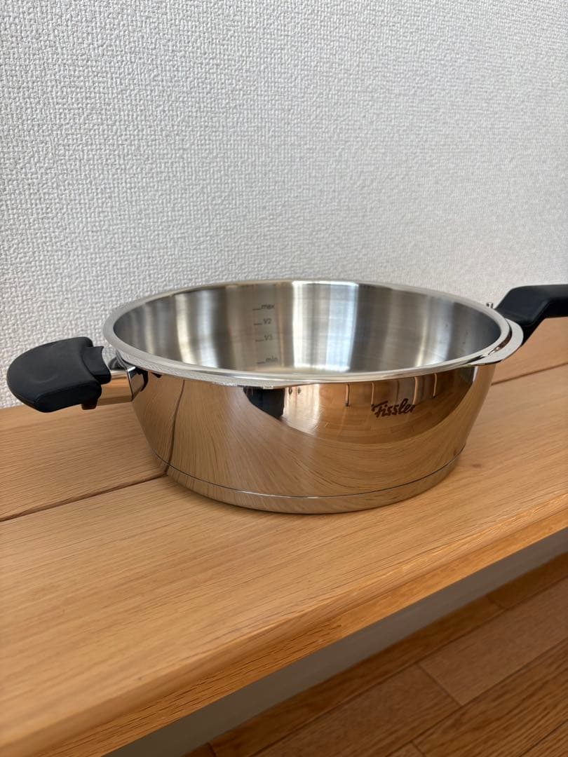 Fisslerフィスラー浅型圧力鍋ビタクイック2.5L冊子内保証期間内記載有り