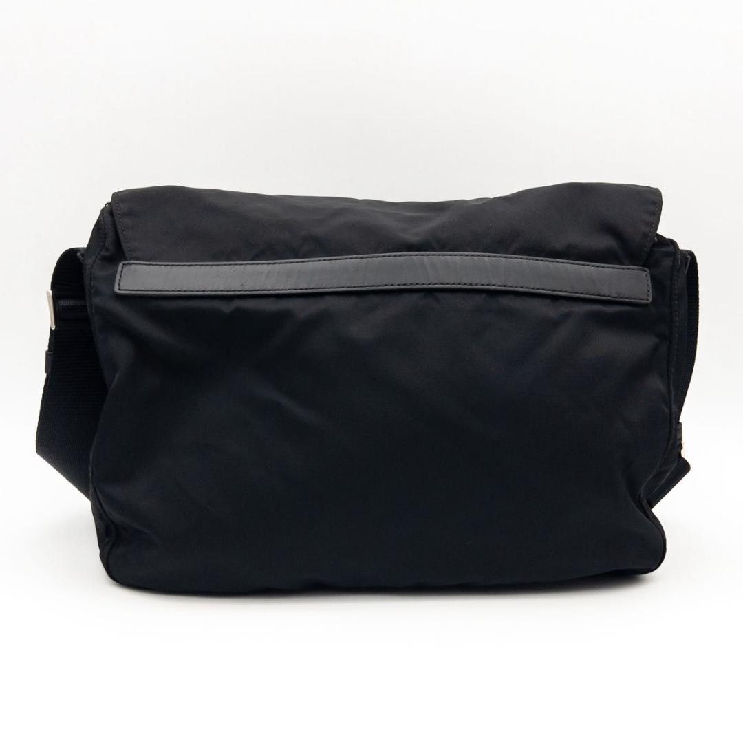 【極美品】PRADA テスートナイロン　メッセンジャーバッグ　トライアングルロゴ