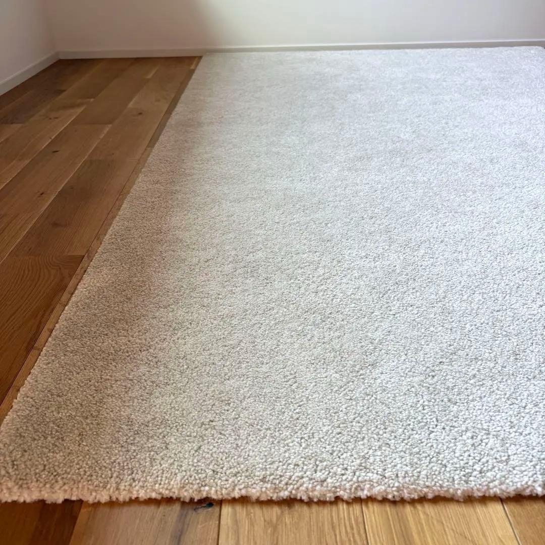 IKEA STOENSE ストエンセ　ラグ　絨毯　インテリア　オフホワイト