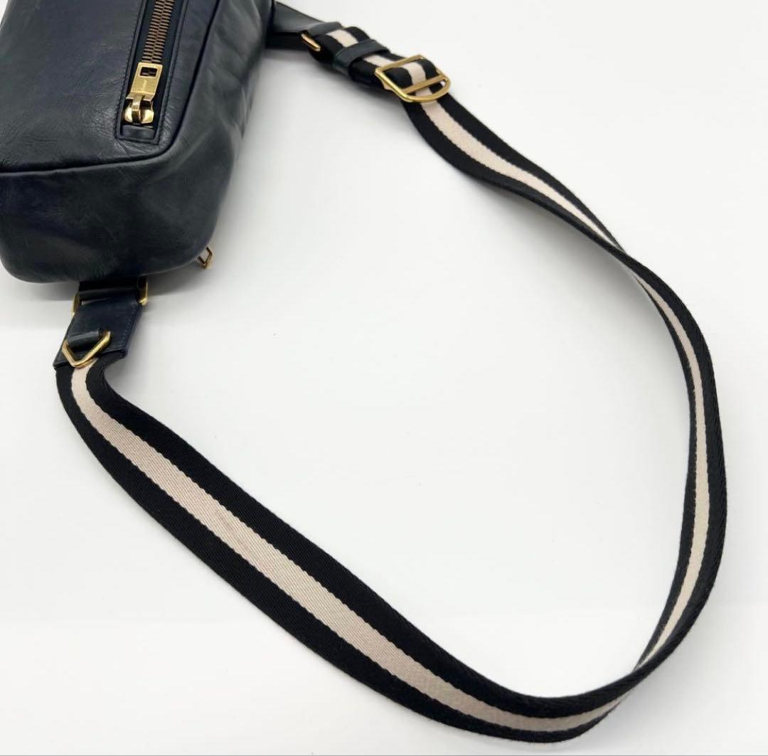 美品　バリー　ボディバッグ　レザー　ネイビー　トレインスポッティング