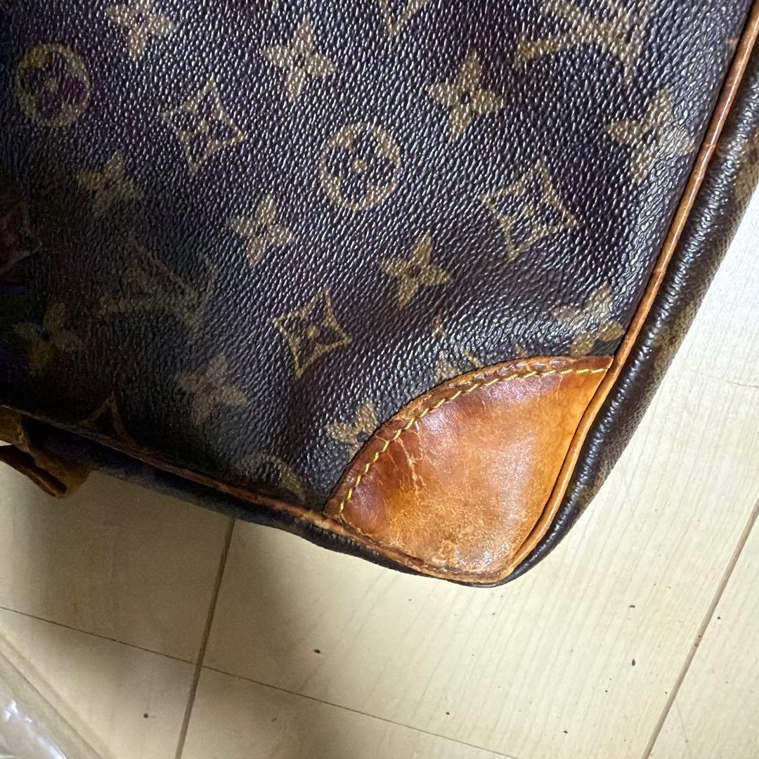 LOUIS VUITTON ルイヴィトン モノグラム ポルトドキュマン